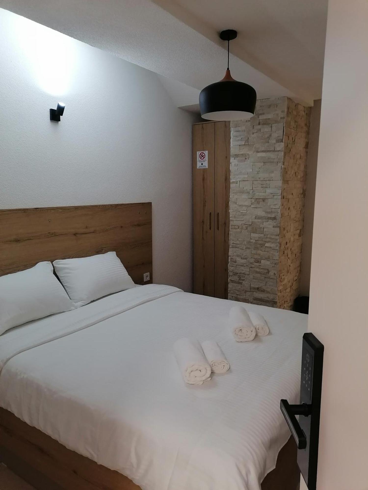 Hotel Bella Donna Kumanovo Habitación foto